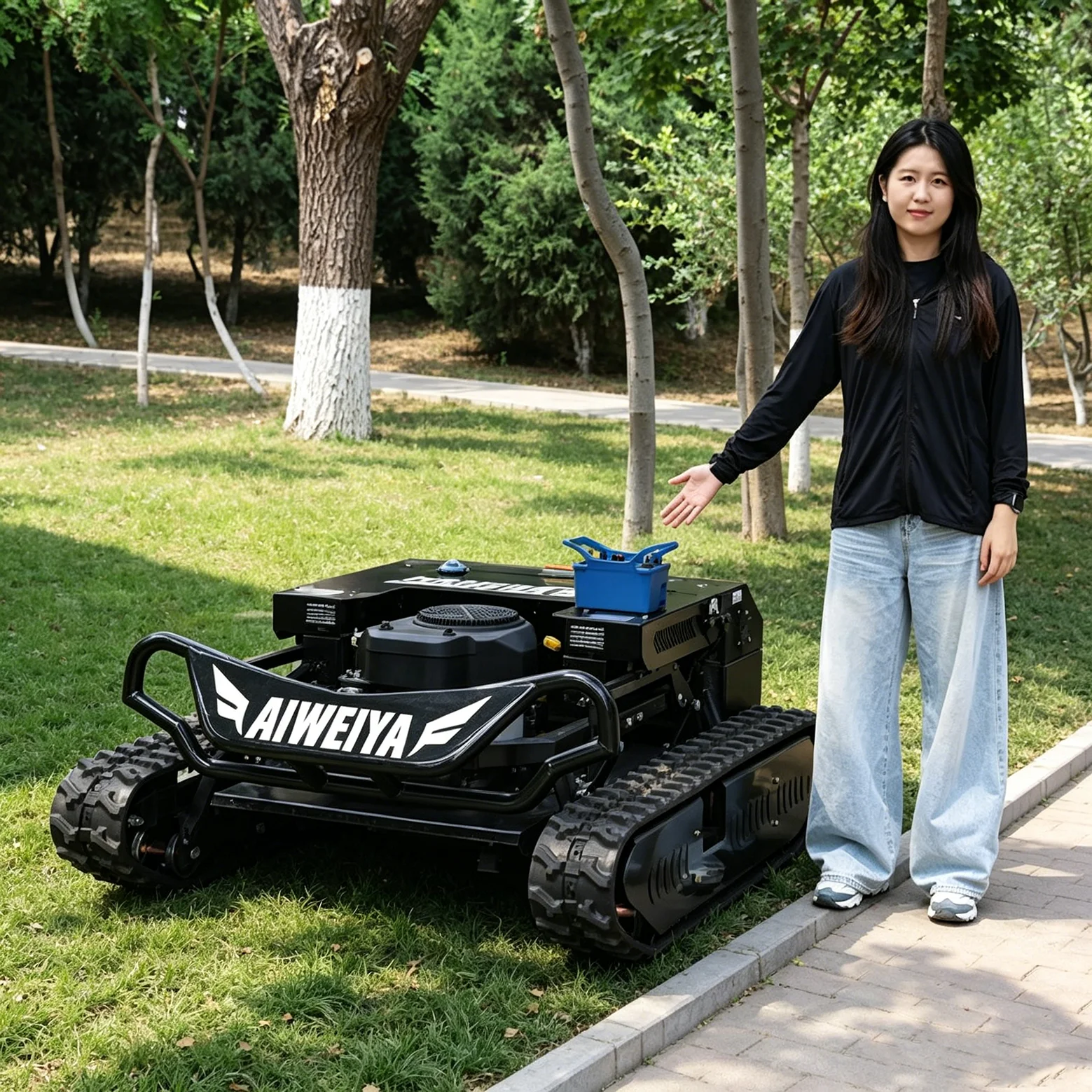 Customized Zero Turn All Terrain Tracked Mower Self-propelled 4-stroke RC Robot GPS Visible Adjust Cutting Width & Height