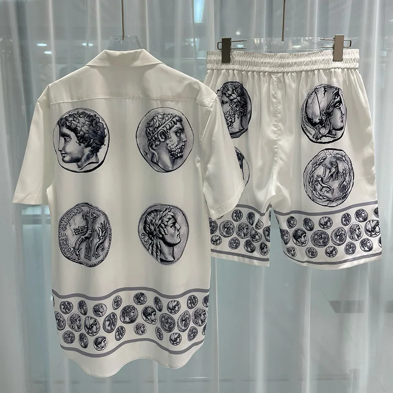 Conjunto de 2 piezas para hombre, traje con estampado de personajes, pantalones cortos informales, Camisetas de manga corta de verano