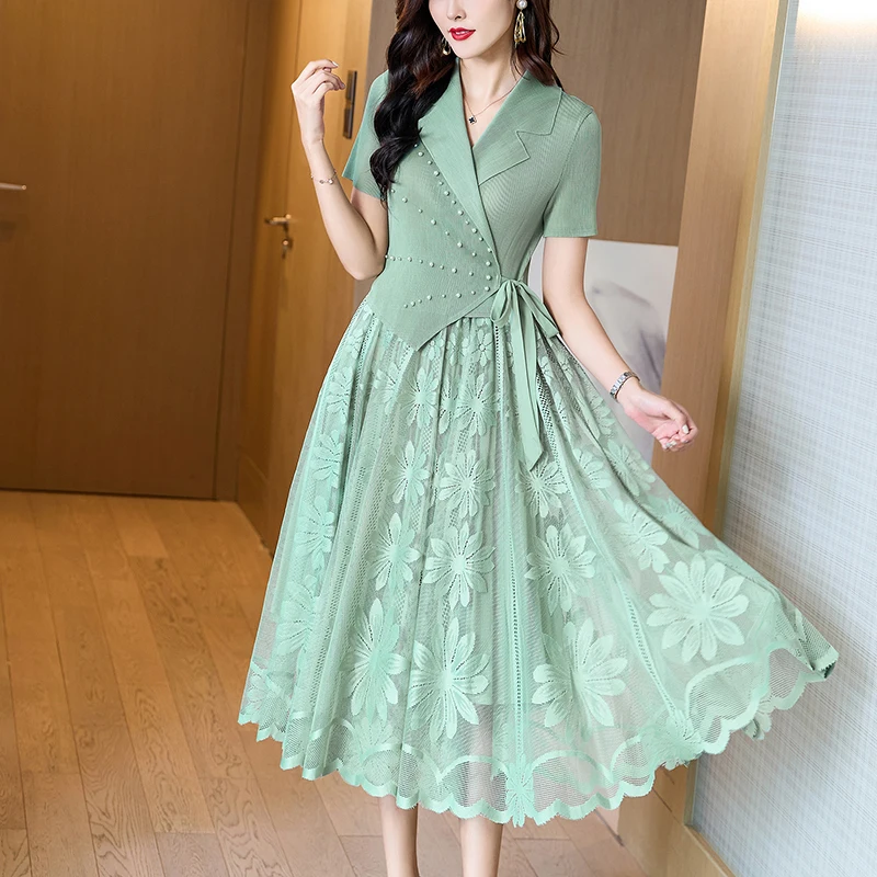 Summer Pleated Skirt Women's 2023 New Unique Suit Collar Pin Bead Embroidery Lace Splice Mesh Splice Large Swing Dress