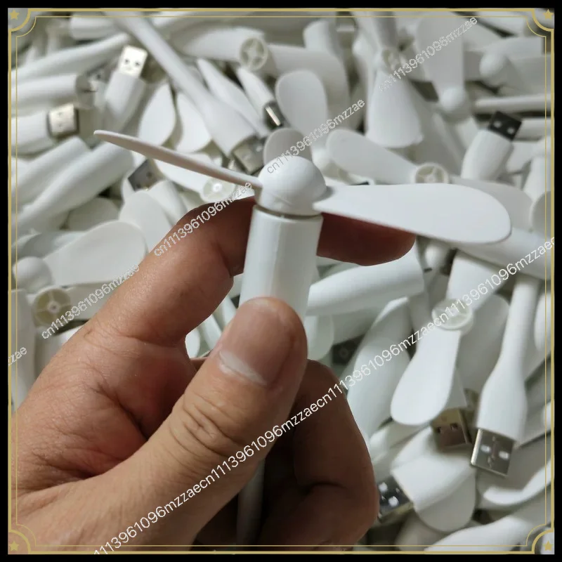 USB Small Fan Portable USB Small Fan, Can Be Bent and Adjusted, Only White.