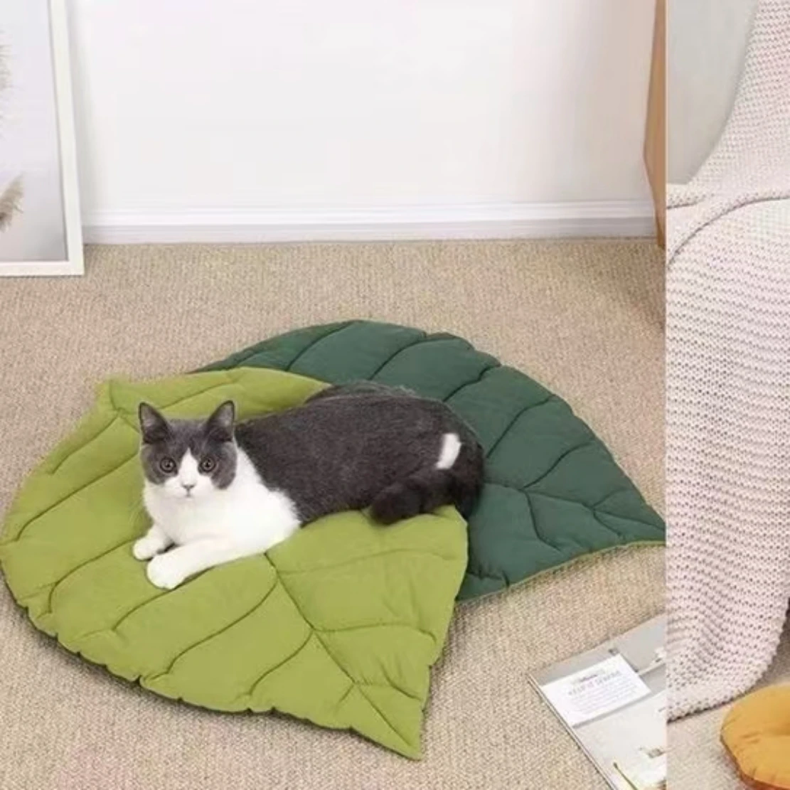 

Warm Soft Pet Bed Mats Leaf Plush Pet Sleeping Mat for Dog Bed for Small Dogs Blanket Cat Bed Warm Cat Mat Cushion