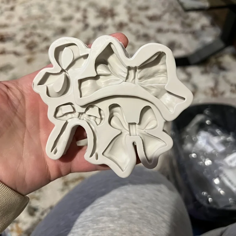 Silicone Mold Suit1Pieces，Aromatherapy Candle Cerate Mold，Crystal Epoxy Resin Butterfly Bow Shape Making Silicone Mold，forDIYCra