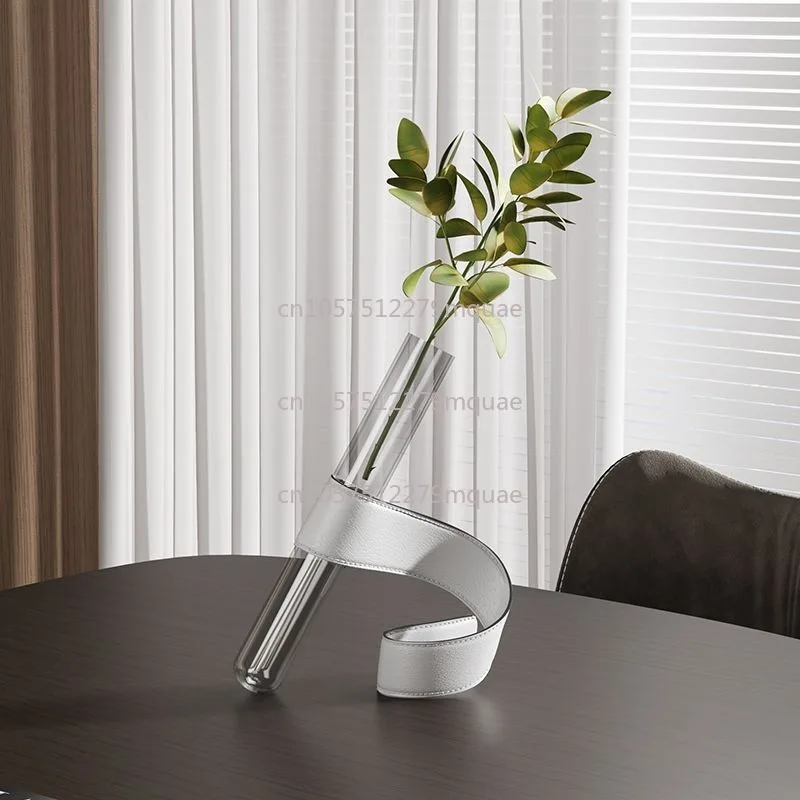

Living Room Desktop Nordic Modern Artistic Vases Simple Glass Tubular Vases Leather Bracket Handmade Luxury Personal Home Decor