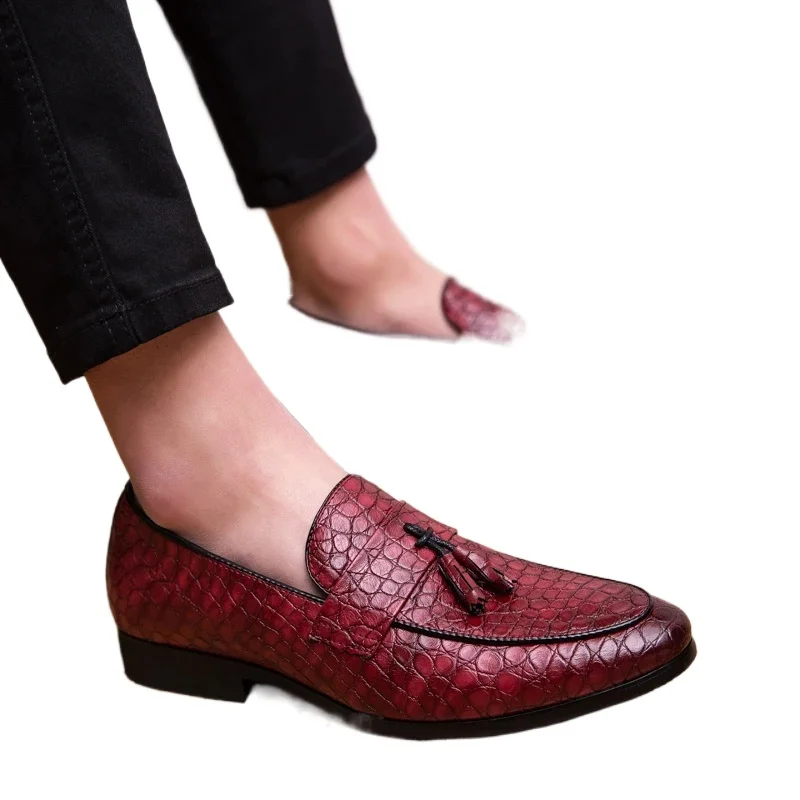 حذاء رجالي المتسكعون الانزلاق على الأخفاف مريحة الشقق أحذية قيادة قارب عادية حجم 38-47 الصيف في الهواء الطلق ضوء الجلود الناعمة