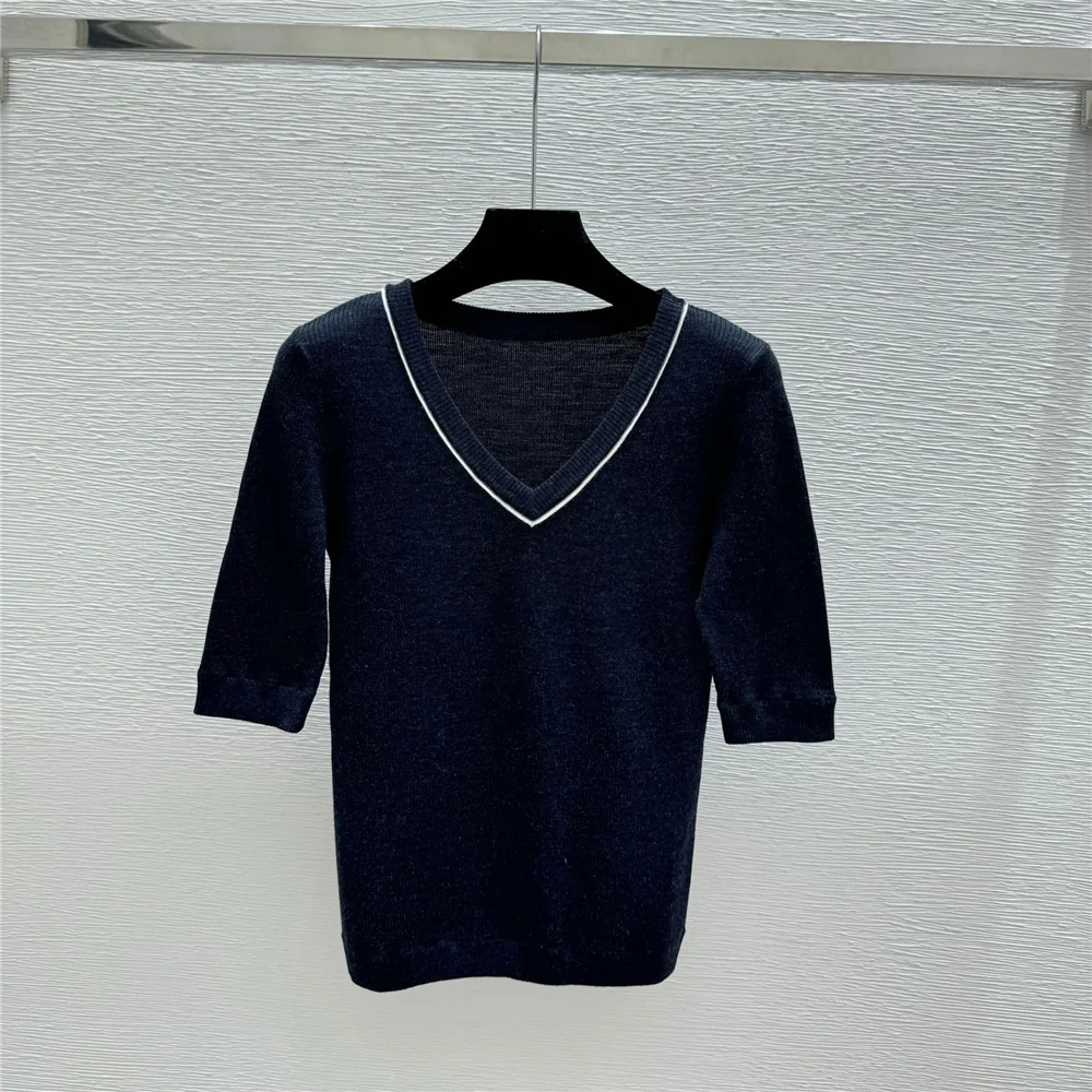 Women's Lightweight Wool-Blend Knit Top V-Neck Mid-Length Sleeves Simple Versatile Knitwear