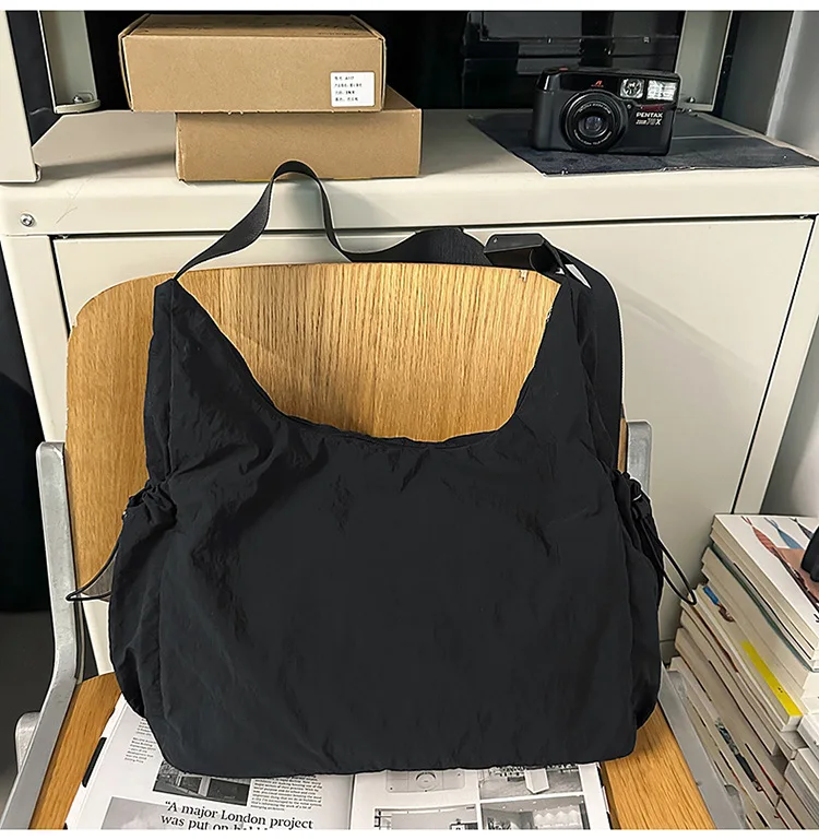 Lightweight Crossbody Shoulder Bag Multi‑Pocket Adjustable Sling Bag Durable Casual Handbag for Outdoor Travel Daily Commute