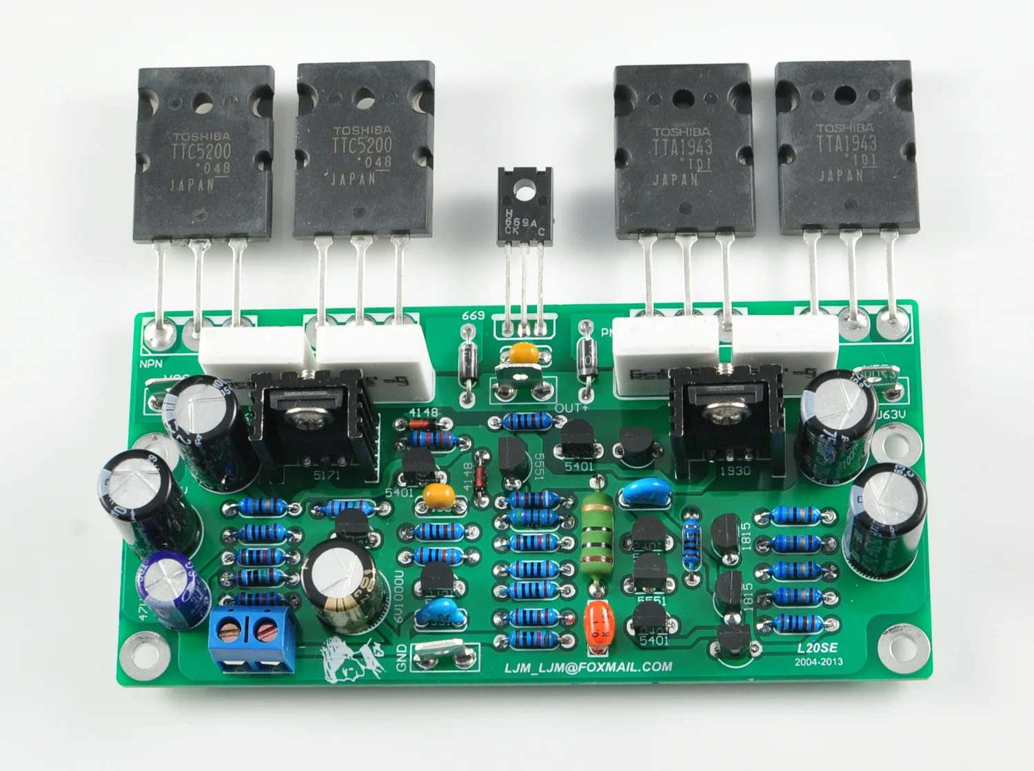 L20 SE Simplified Edition adopts Toshiba A1943 C5200 dual channel