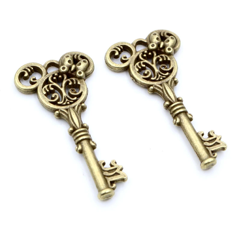Charms Vintage Key Bronze Antique Silver Color Bronze Plated Pendants Making DIY Handmade Tibetan Finding Jewelry