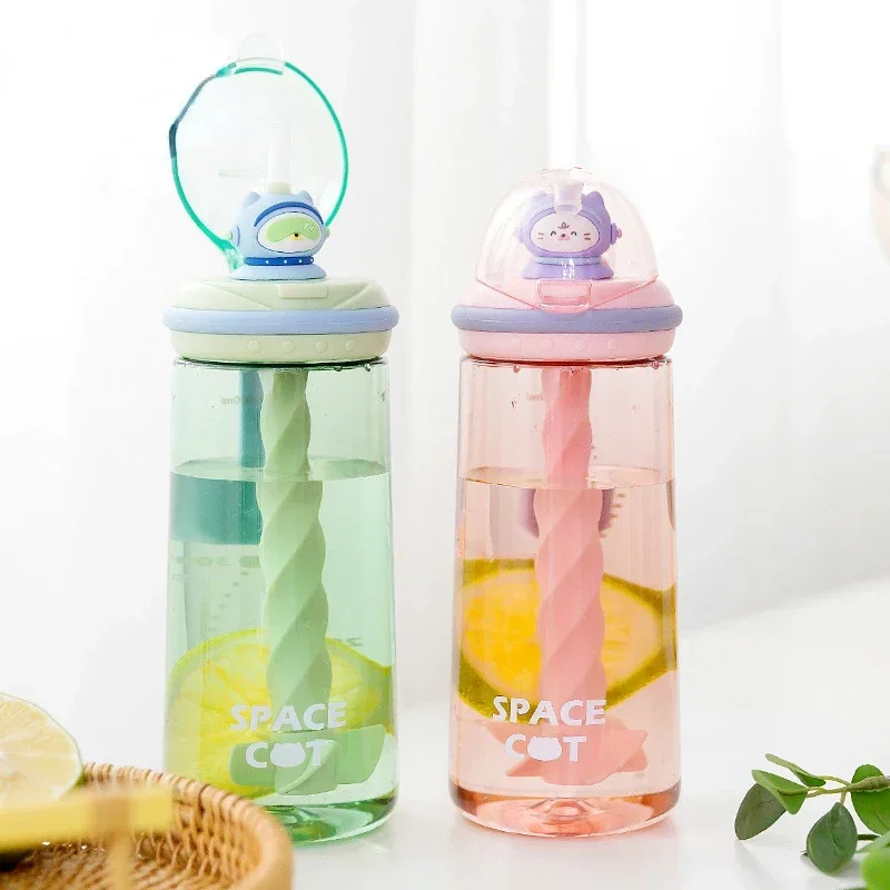 580ML Water Bottles Mixing Cup Portable Juice  Protein Powder  Milkshake  Cute Plastic