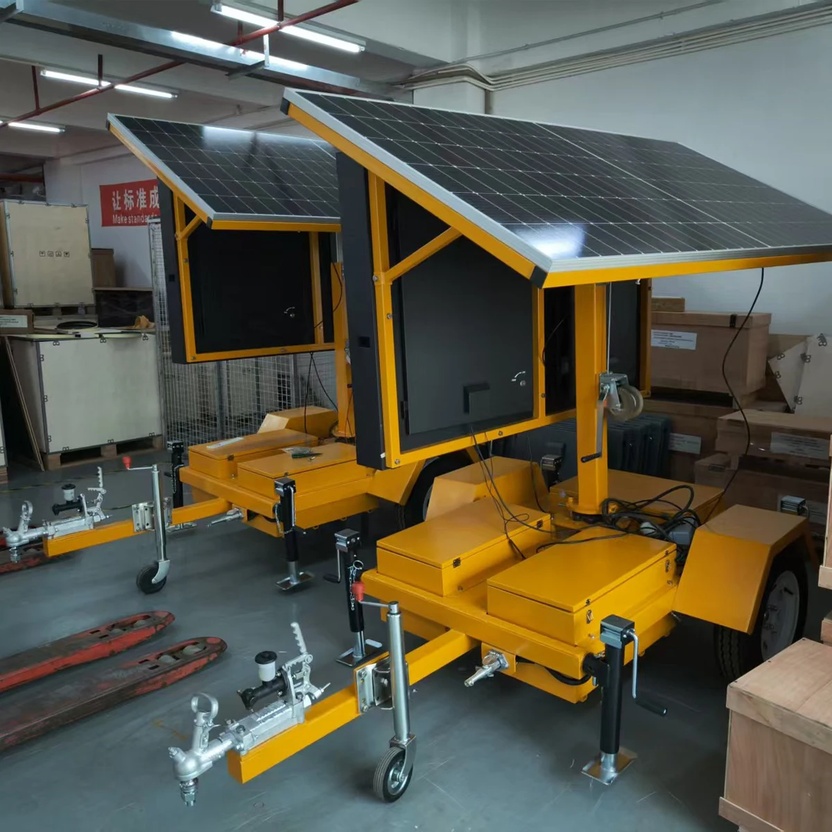 IP65 Solar-LED-VMS-Anzeigetafel für Außenwerbung mit Anhänger