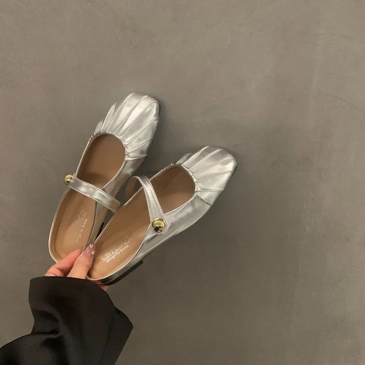 Silver Closed Toe Slipper Women Summer Outer Wear 2023 New Mary Jane Single Shoes with Skirts Flat Sandals Shoes