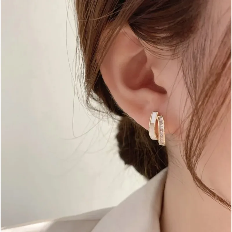 Boucle D'oreille Femmes Design Arc orecchini in metallo per donna moda coreana Pendientes gioielli ragazze eleganti accessori per feste