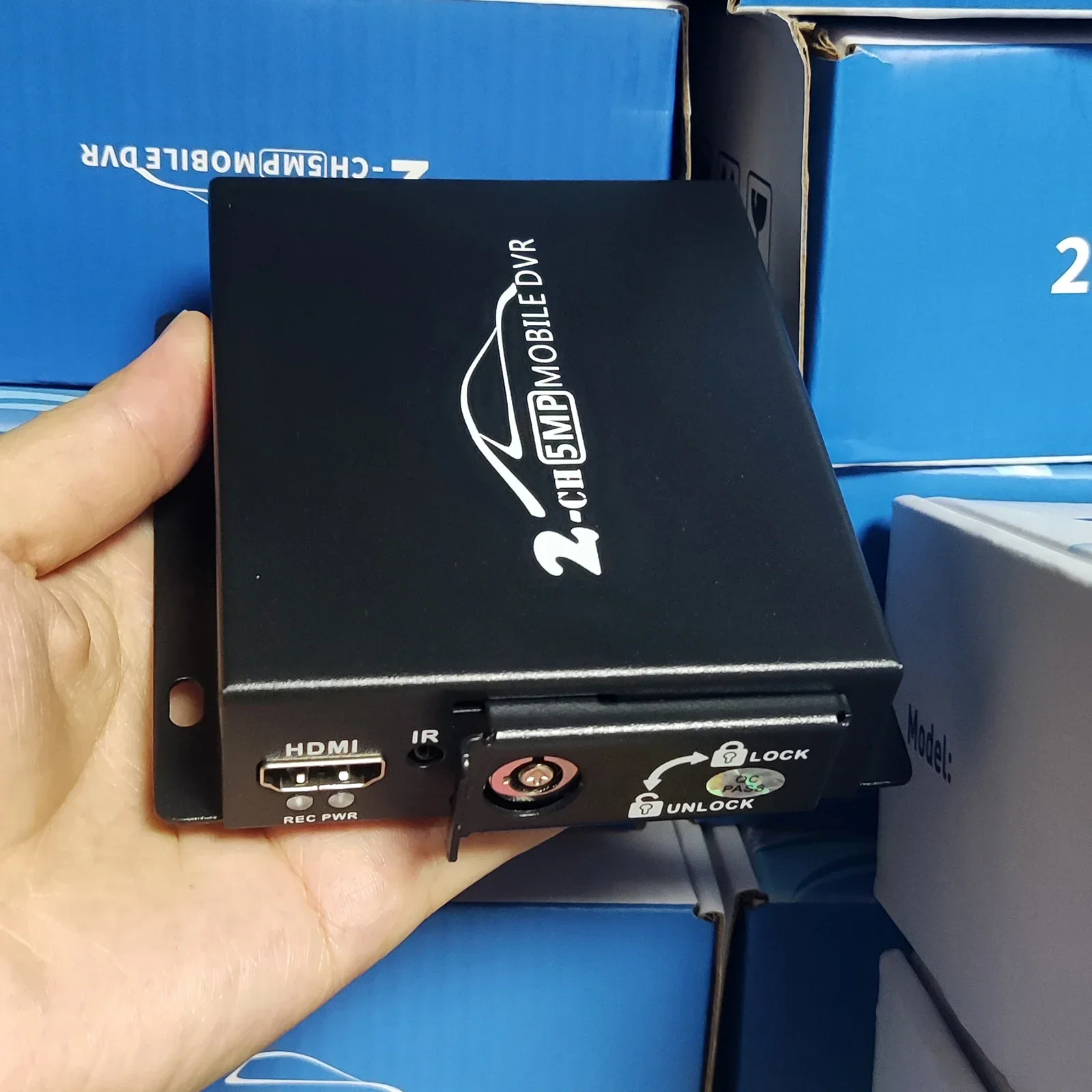 mini 2CH AHD TVI DVR Real-time HD 1080P 2 Channel Mobile DVR /CVBS/AHD 5.0MP mini bus vehicle DVR  BNC cable HDMI output
