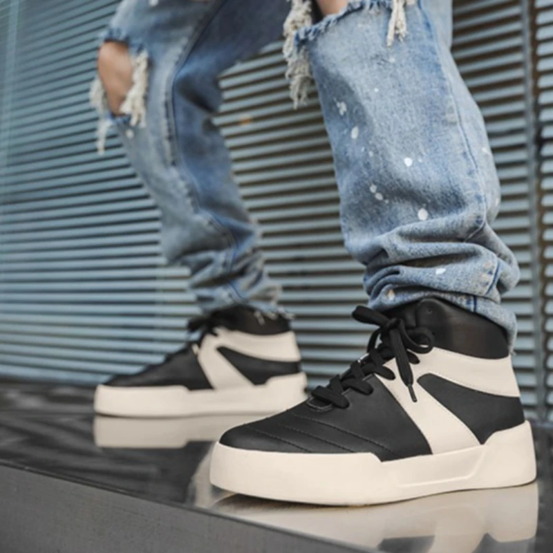 

Mid-top Leather-textured Fashionable Color-blocking Flat-heeled Lace-up Versatile Street Sporty Style Large-sized Men's Sneakers