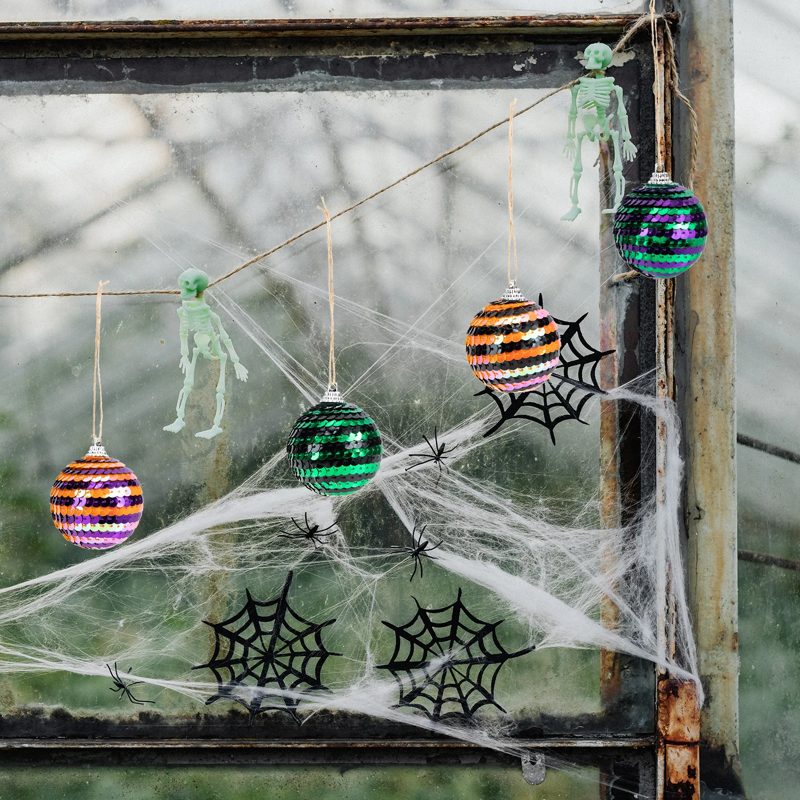 

16pcs Shiny Sequins Hanging Balls Lightweight Halloween Party Pendants Decorative Ornaments Festival Holiday Decorations Party