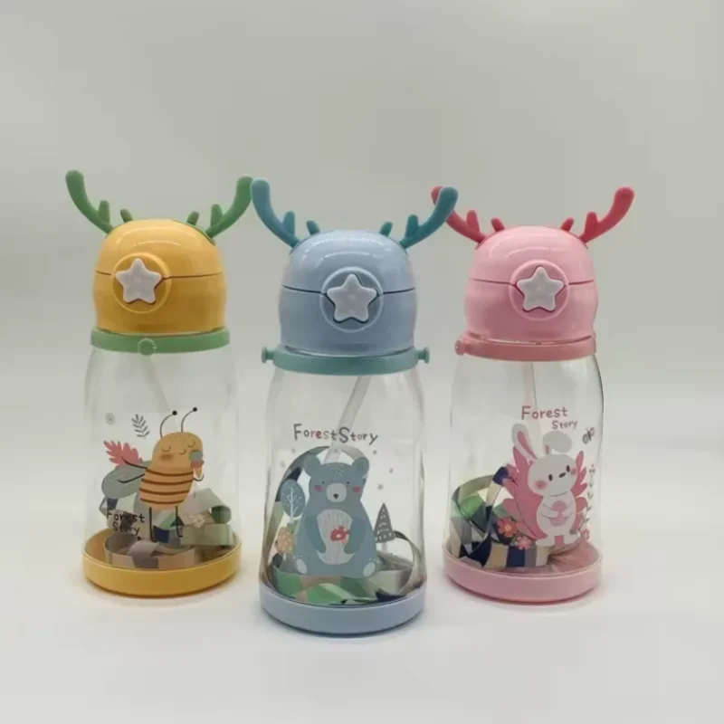600 مللي زجاجة ماء للأطفال صافي الأحمر البلاستيك قرن الوعل القش زجاجة ماء عالية المظهر مستوى سعة كبيرة زجاجة ماء غلاية