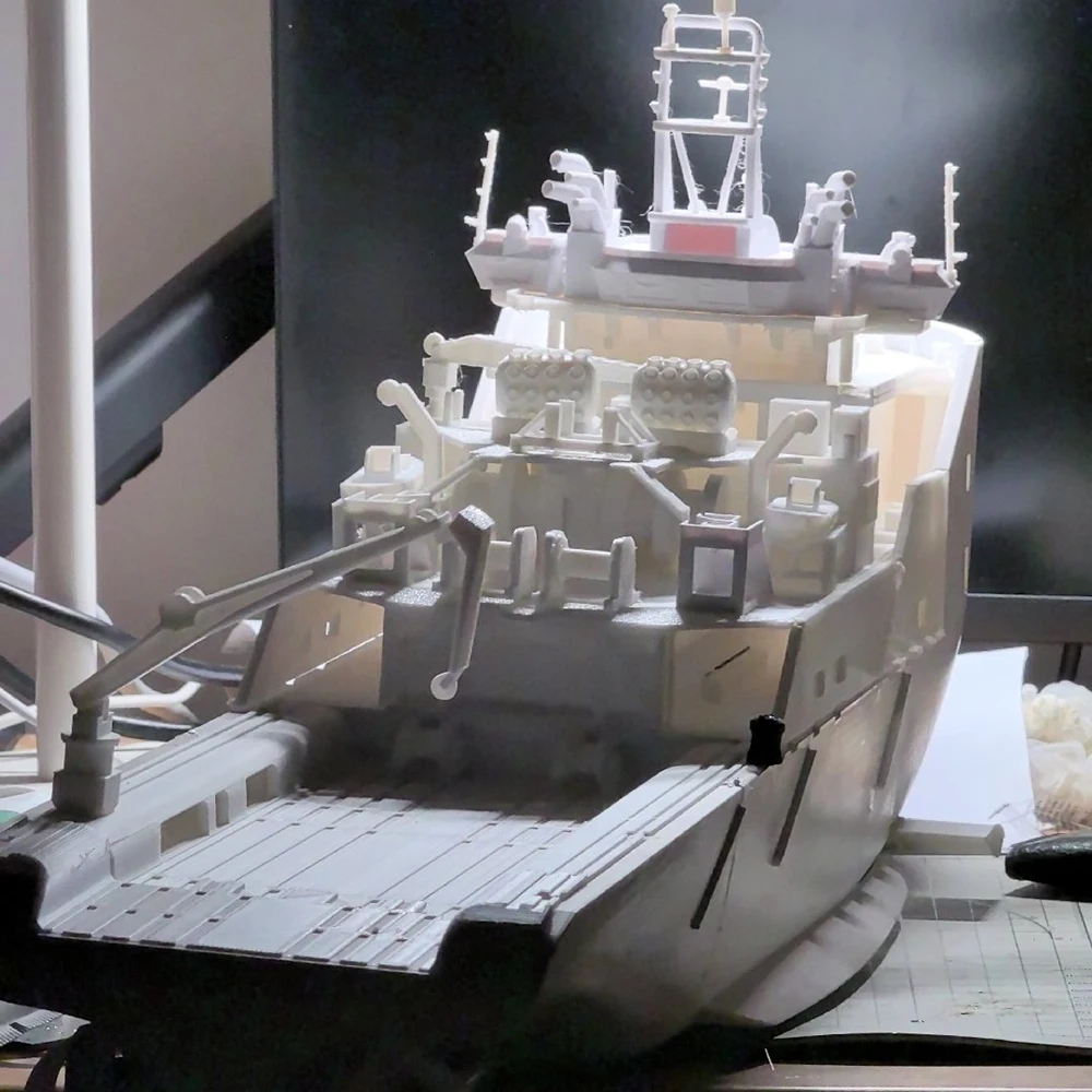 Łódź RC 66cm Symulacja Trzy Silniki Oceaniczna Łódź Sterowana Zdalnie Model Łodzi RC Drukowana w 3D Forma Zestaw Modelarski Łodzi RC Zabawka dla Dorosłych