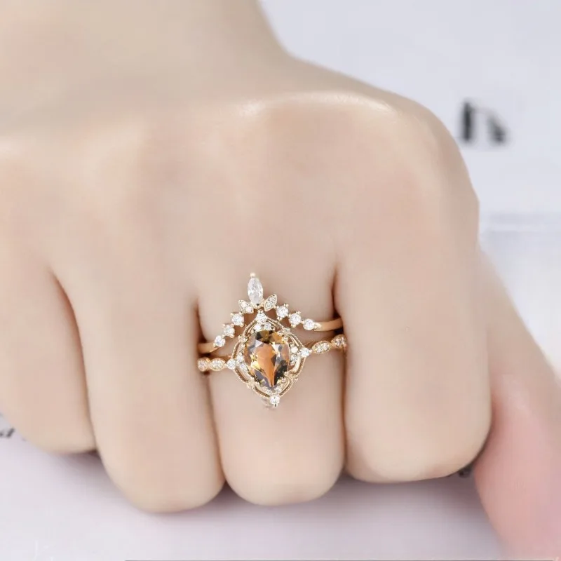 New European and American retro style champagne zircon inlaid luxury two-piece women\'s ring set