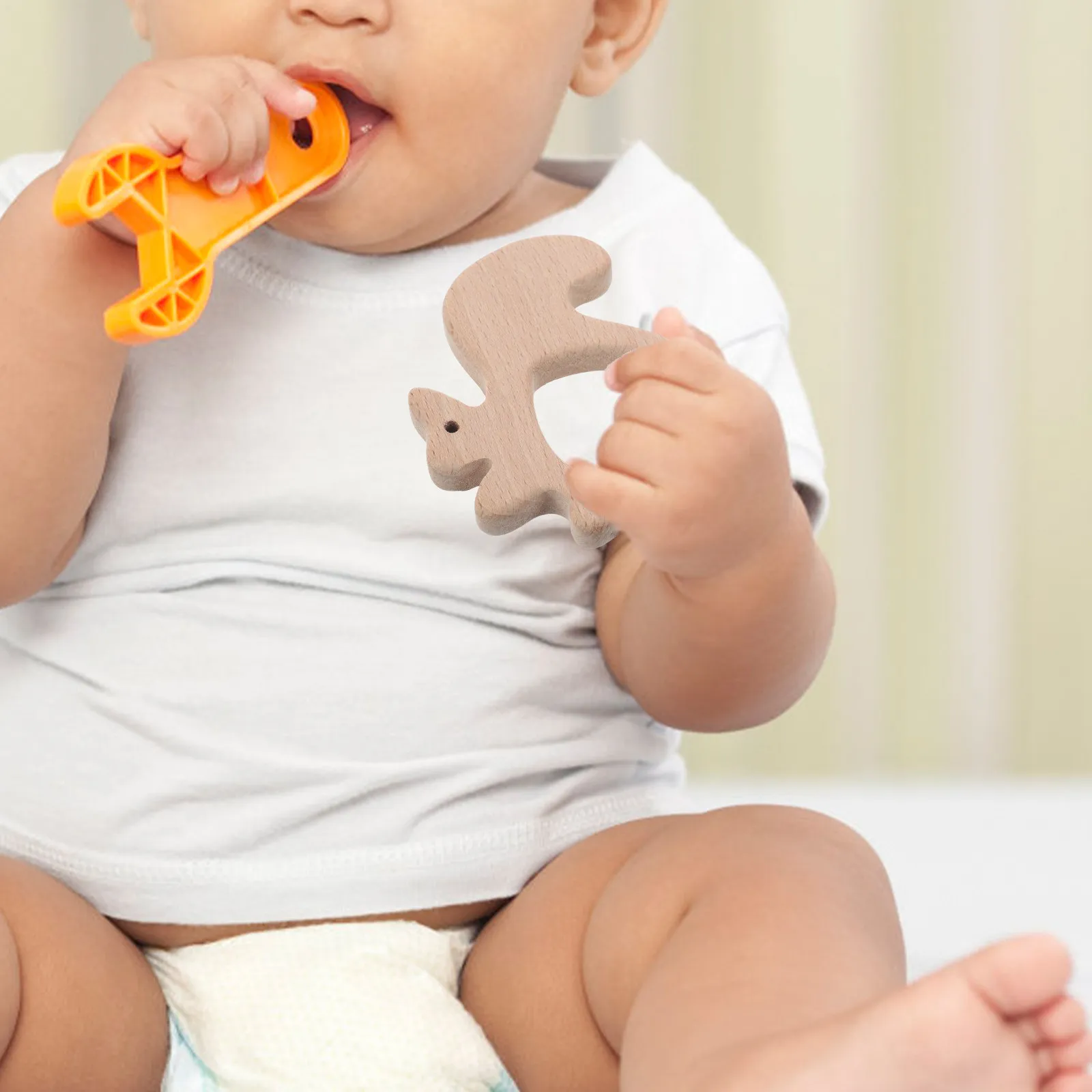 

Smooth Natural Beech Wood Baby Chew Stick Cartoon Animal Teether for Infants Soothing Teething Pain Portable Handheld Design