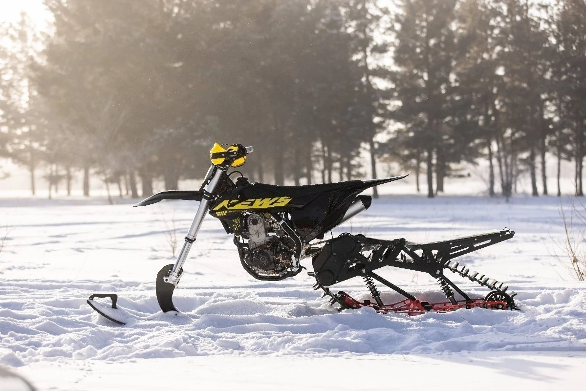 

Best Price 4 Strokes 300cc Snowmobile Adults Snowmobiles for Sale American Snow Mobile Mini Snowmobiles