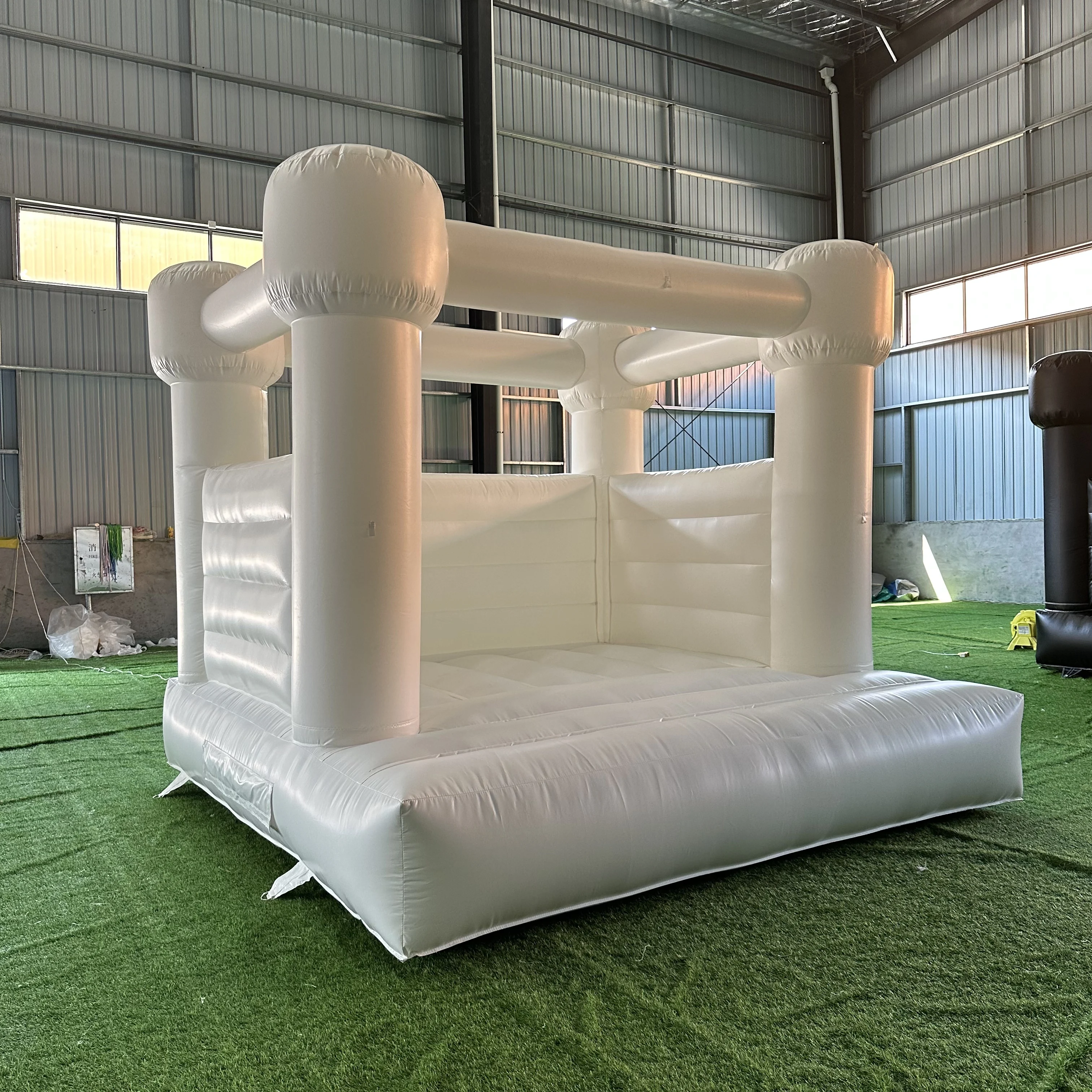Unisex PVC Inflatable Castle for Indoor/Outdoor Use Commercial Kids Wedding Party Bouncy Jumping Bouncer