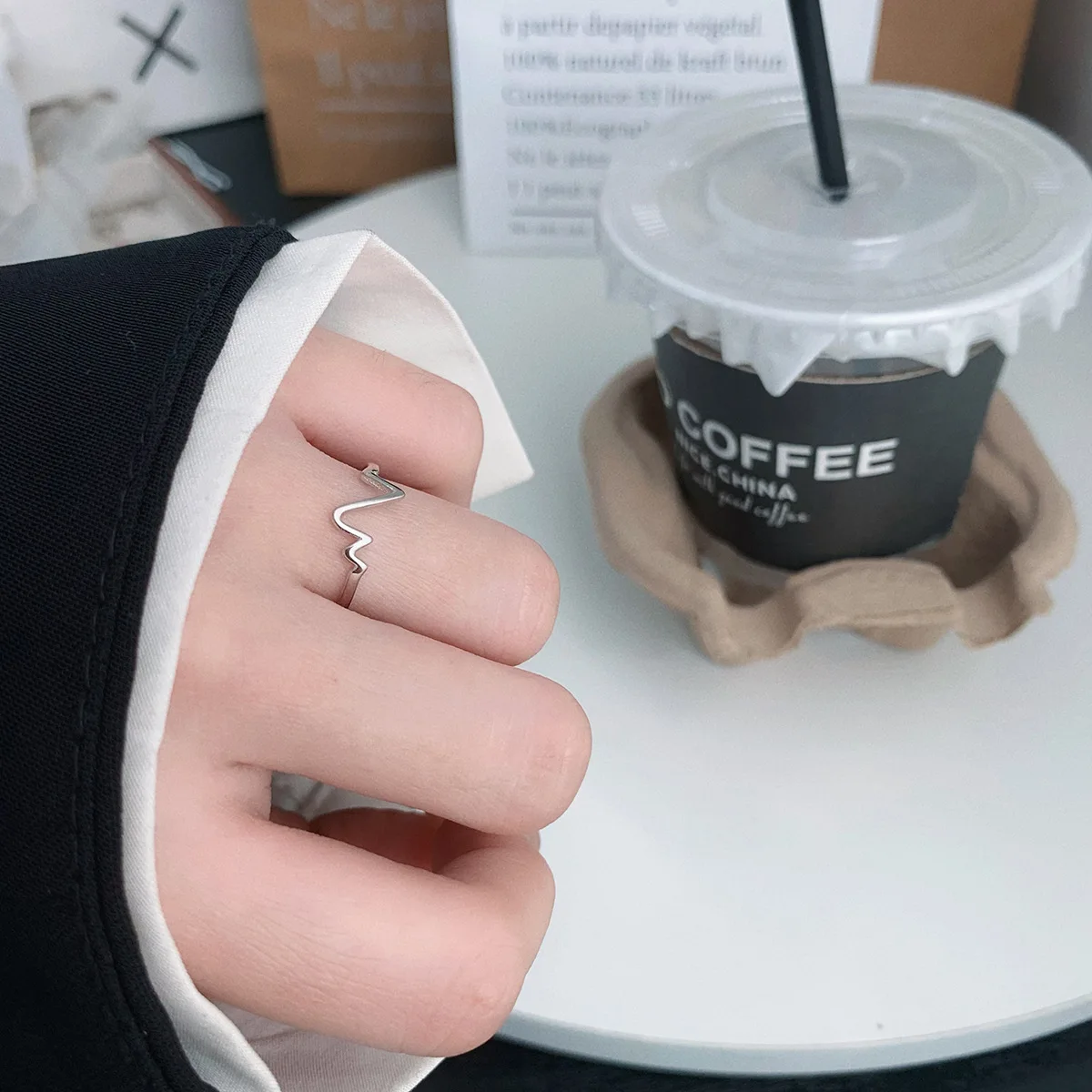 Delicate and Fashionable S925 Sterling Silver Electrocardiogram Ring