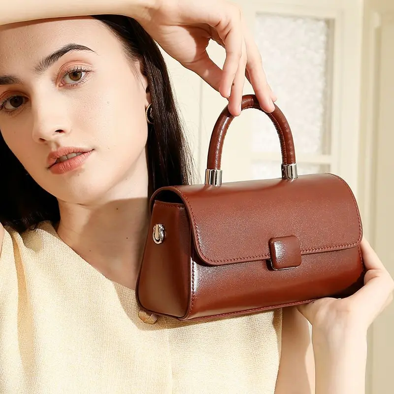 

Genuine Leather Handbag for Women, New Style, Light Luxury, Niche, High-End Feel, Single Shoulder Crossbody Bag, Lightweight, Versatile, Small Size