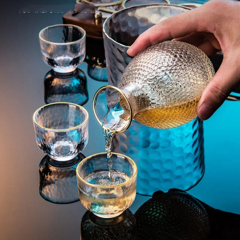 

-Japanese Gift Sake Cup Secret Hip Flask Tequila Restaurant Sake Bottle Shot Glass Shaker Luxury Coqueteleira Kitchen Utensils
