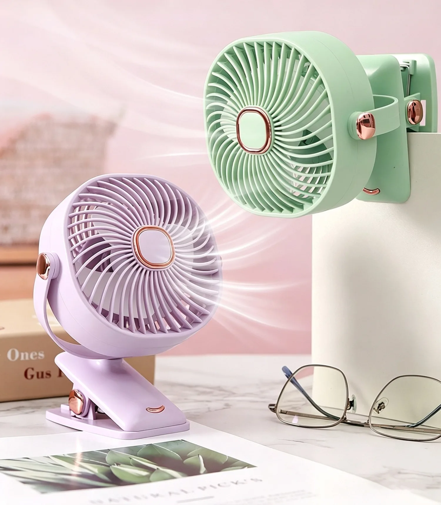 Clip-Ventilator, wiederaufladbarer Mini-Tischventilator, 3 Geschwindigkeiten, USB Typ-C, tragbar, leise, drehbar, mit Sockel für Kinderwagen, Büro, Bett, Sommer – Detail 7