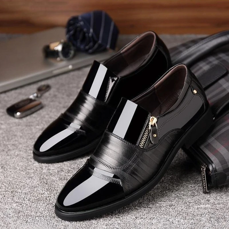 

Pointed Toe Bright Upper Social Shoe for Men Office Suit 39 Footwear Casual Business Official 2025 Style Luxury Dress Shoes Man