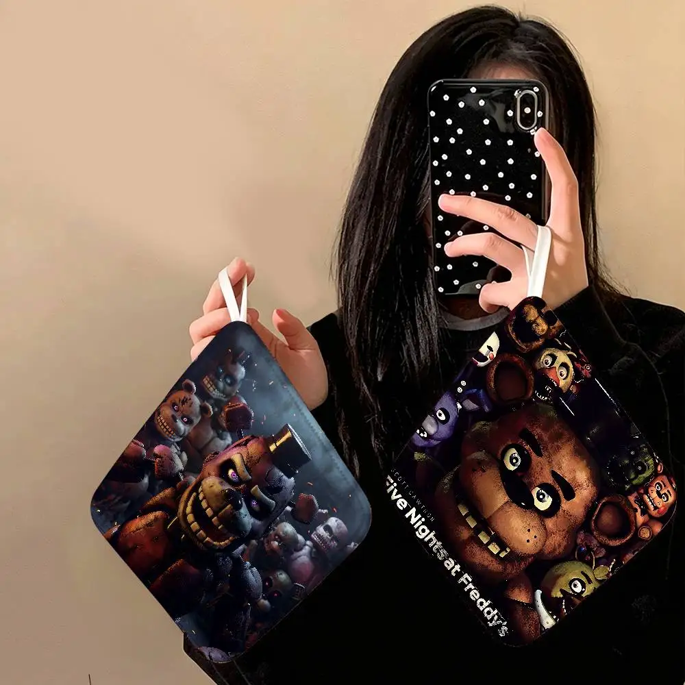 Fnaf Five-nights-At-Freddys Polyester Cotton Hand Wiping Towel, Hanging Towel, Quick Dry for Kitchen Bathroom Daily Supplies