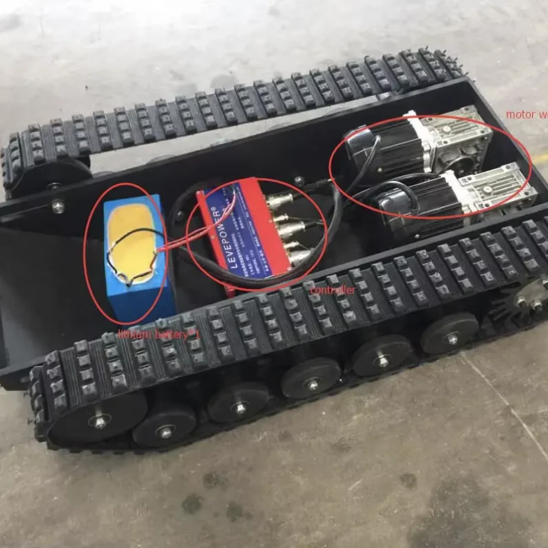 Heavy Duty Underwater Dredging Equipment Remote Control River Pond Sludge Dredging Robot