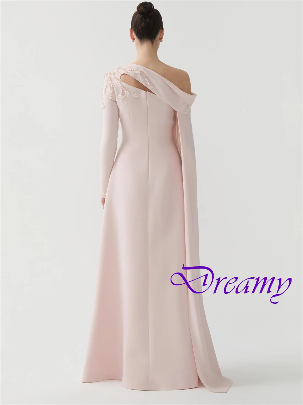 Robe de soirée gracieuse personnalisée, col bateau, Jersey délicat, manches longues, robes de célébrité, robe de soirée avec traîne de balayage