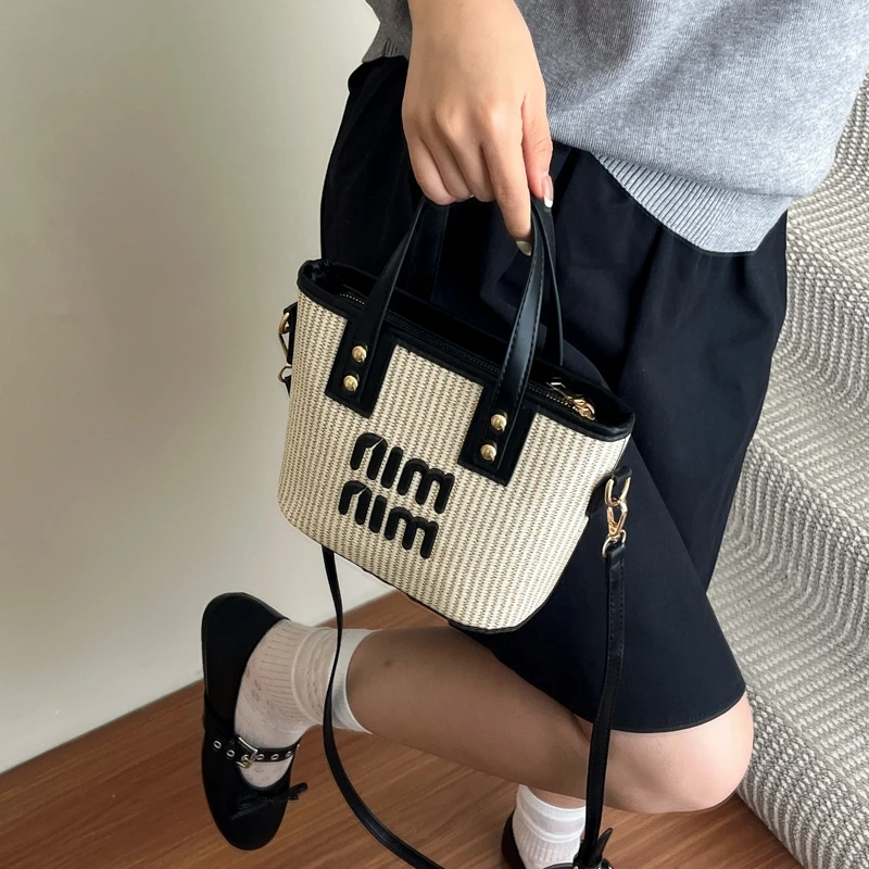 

Модная женская сумка через плечо с буквенным логотипом большой вместимости и стильной винтажной узором