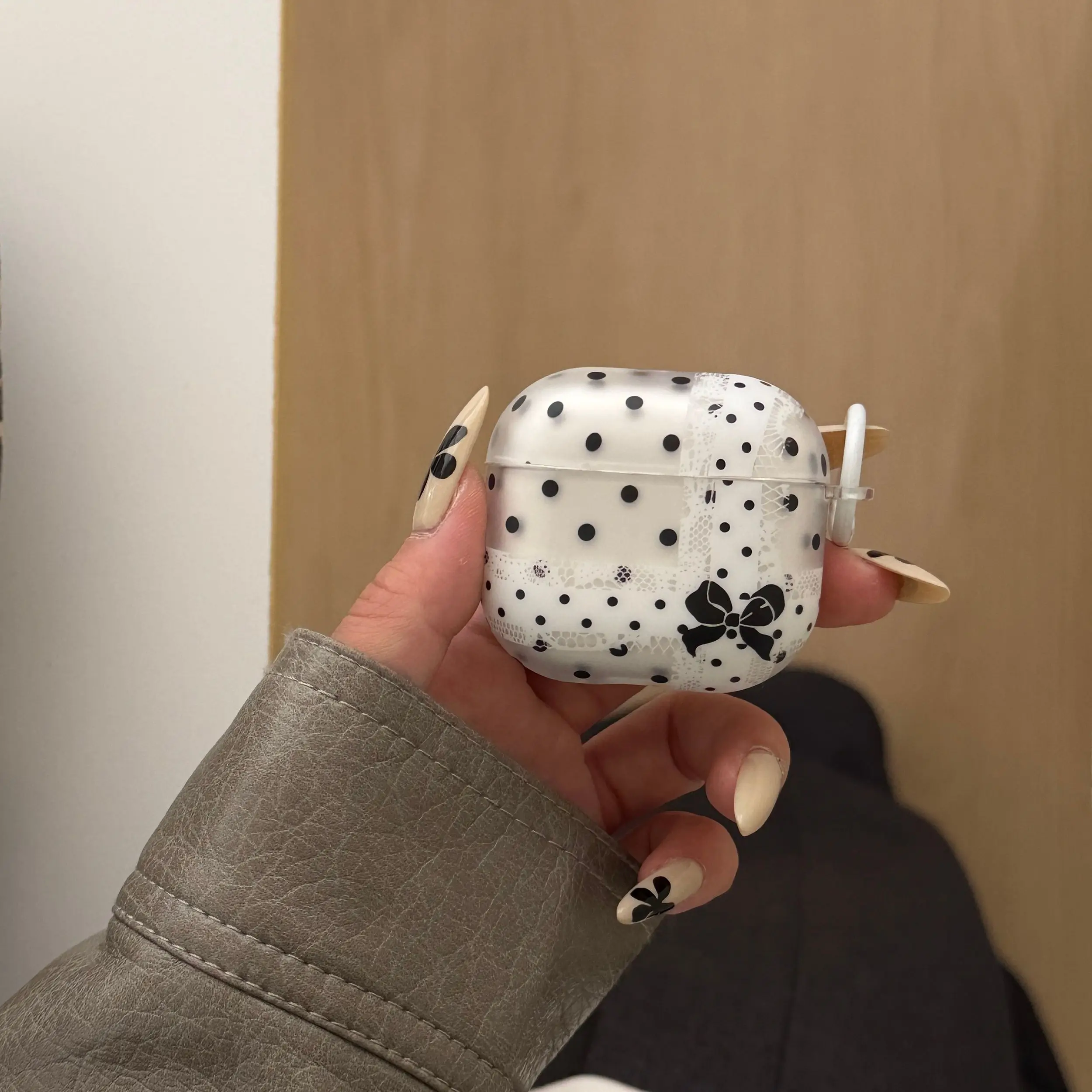 Fashion Simple Black Polka Dot Lace Pattern Transparent Protective Earphone Case For AirPods 5 4 3 2 1 Pro Pro2 Pro3 Soft Cover