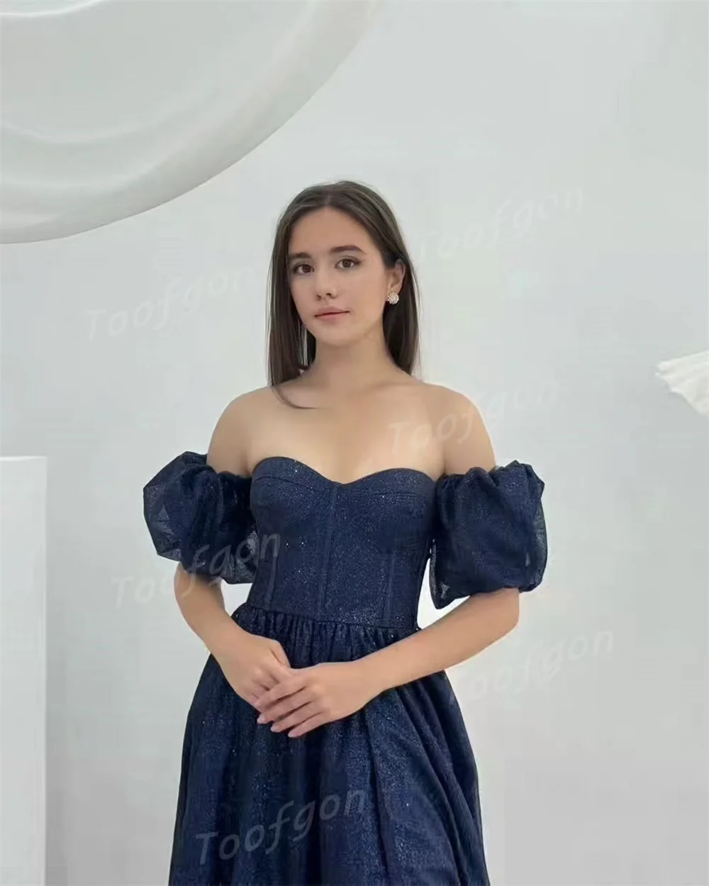 Toofgon Sweetheart-vestidos de fiesta de tul brillantes, manga corta, abertura lateral alta, línea A, azul marino, vestido de fiesta de noche árabe personalizado