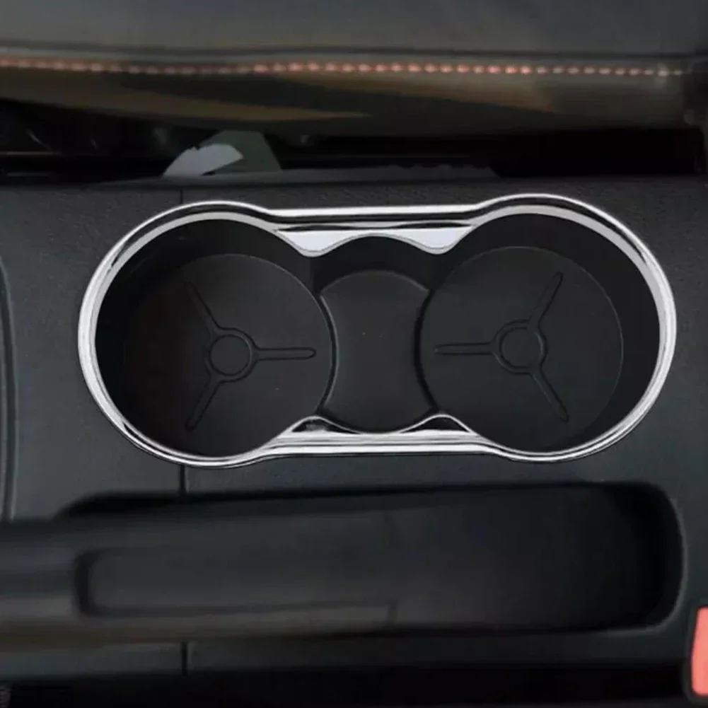 

Sleek ABS Car Water Cup Frame Cover Designed for Focus 2 MK2 and For Fiesta MK7 Perfect Addition to Your Vehicle Interior