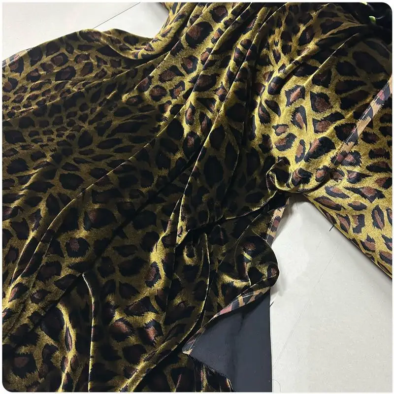 

Leopard Print Natural Silk Velvet Fabric