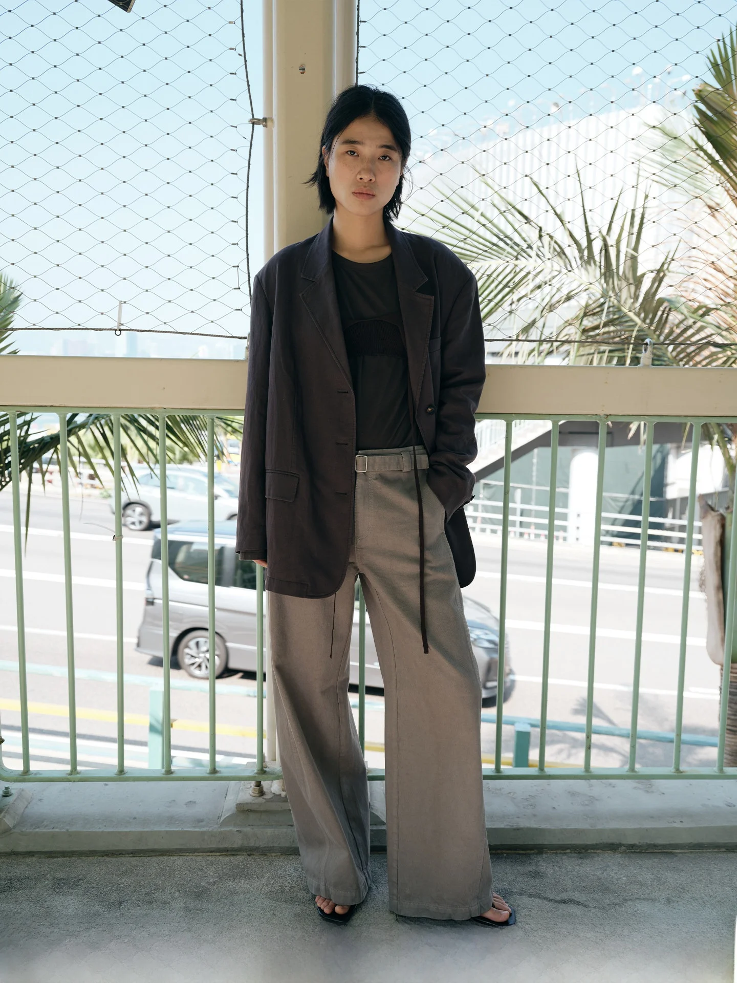 

Spring Cotton Casual Jeans Loose Fit Belted Vintage Washed Natural Waist Zipper Closure Breathable Comfortable Women's Jeans