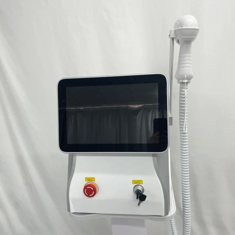 808NM Diode Laser Hair Removal Machine 3 Wavelengths 755NM 808NM 1064NM Painless Facial Body Hair Removal And Skin Rejuvenation