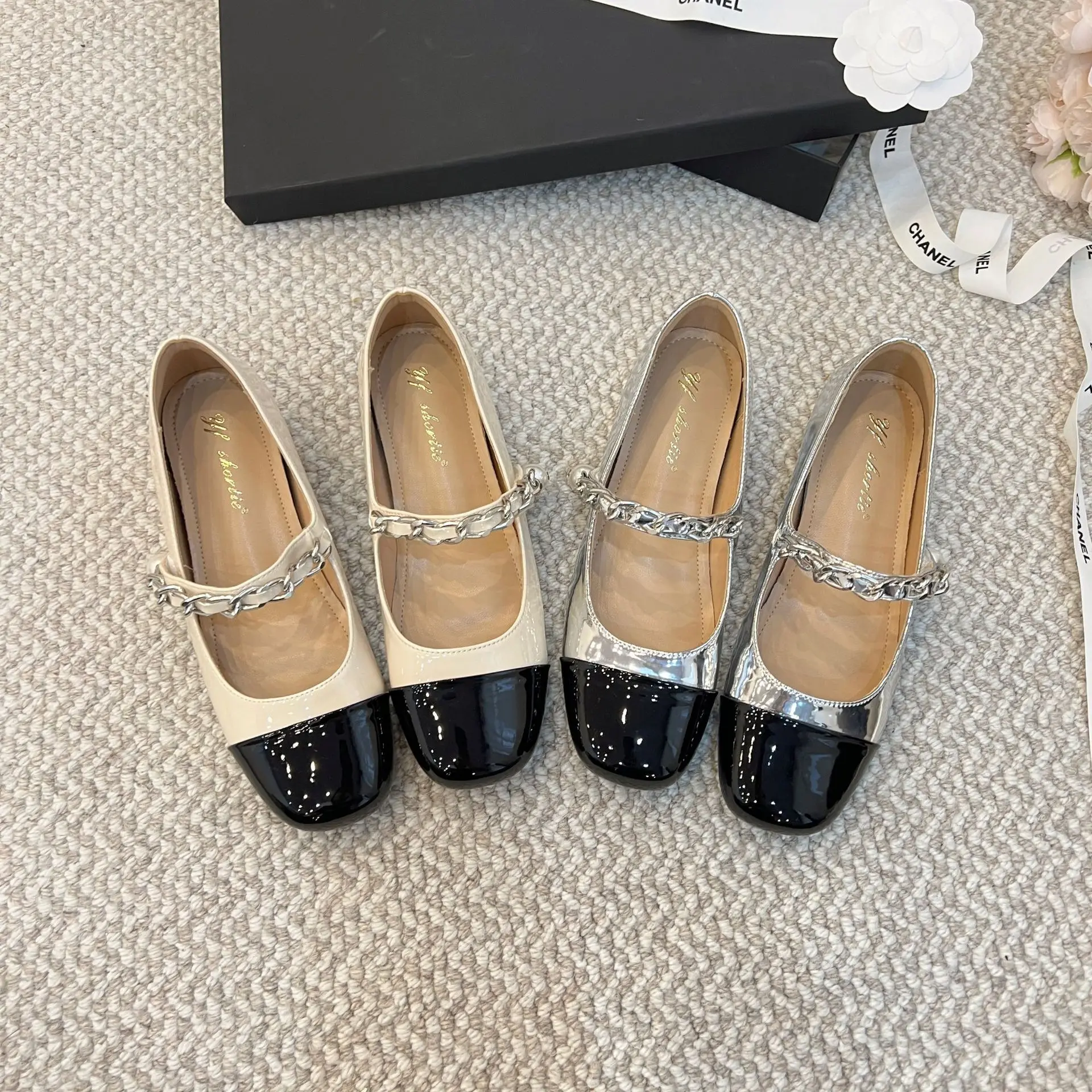 ΠΠΎΠ²ΡΠ΅ ΠΆΠ΅Π½ΡΠΊΠΈΠ΅ ΡΠ΄ΠΎΠ±Π½ΡΠ΅ ΠΏΠΎΠ²ΡΠ΅Π΄Π½Π΅Π²Π½ΡΠ΅ ΡΡΡΠ»ΠΈ ΠΈΠ· Π»Π°ΠΊΠΈΡΠΎΠ²Π°Π½Π½ΠΎΠΉ ΠΊΠΎΠΆΠΈ Ρ ΠΊΠ²Π°Π΄ΡΠ°ΡΠ½ΡΠΌ Π½ΠΎΡΠΊΠΎΠΌ ΠΈ ΠΏΡΡΠΆΠΊΠΎΠΉ-ΡΠ΅ΠΏΠΎΡΠΊΠΎΠΉ Ldaies Π½Π° ΡΠΊΡΡΡΠΎΠΌ ΠΊΠ°Π±Π»ΡΠΊΠ΅ 5 ΡΠΌ (Π±Π΅ΠΆΠ΅Π²ΡΠΉ/ΡΠ΅ΡΠ΅Π±ΡΠΈΡΡΡΠΉ) ΠΠΎΠ²ΡΠ΅ ΠΆΠ΅Π½ΡΠΊΠΈΠ΅ ΡΠ΄ΠΎΠ±Π½ΡΠ΅ ΠΏΠΎΠ²ΡΠ΅Π΄Π½Π΅Π²Π½ΡΠ΅ ΡΡΡΠ»ΠΈ ΠΈΠ· Π»Π°ΠΊΠΈΡΠΎΠ²Π°Π½Π½ΠΎΠΉ ΠΊΠΎΠΆΠΈ Ρ ΠΊΠ²Π°Π΄ΡΠ°ΡΠ½ΡΠΌ Π½ΠΎΡΠΊΠΎΠΌ ΠΈ ΠΏΡΡΠΆΠΊΠΎΠΉ-ΡΠ΅ΠΏΠΎΡΠΊΠΎΠΉ Ldaies Π½Π° ΡΠΊΡΡΡΠΎΠΌ ΠΊΠ°Π±Π»ΡΠΊΠ΅ 5 ΡΠΌ (Π±Π΅ΠΆΠ΅Π²ΡΠΉ/ΡΠ΅ΡΠ΅Π±ΡΠΈΡΡΡΠΉ)