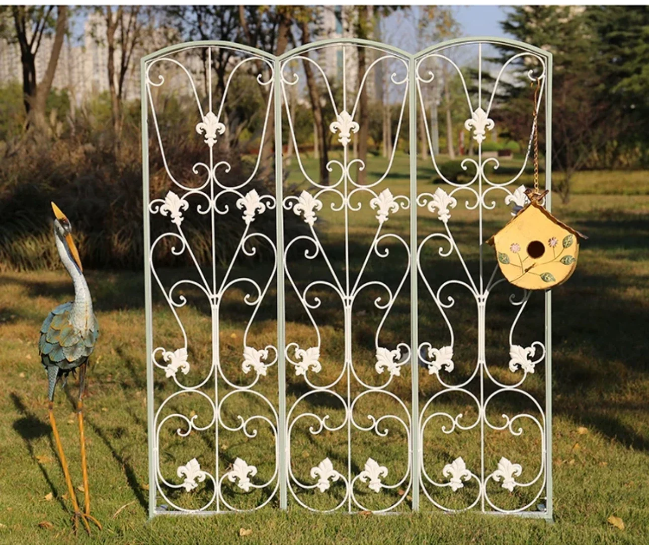 

Island pull metal fence flower climbing frame American old decorative fence fence climbing rattan green vine enclosure