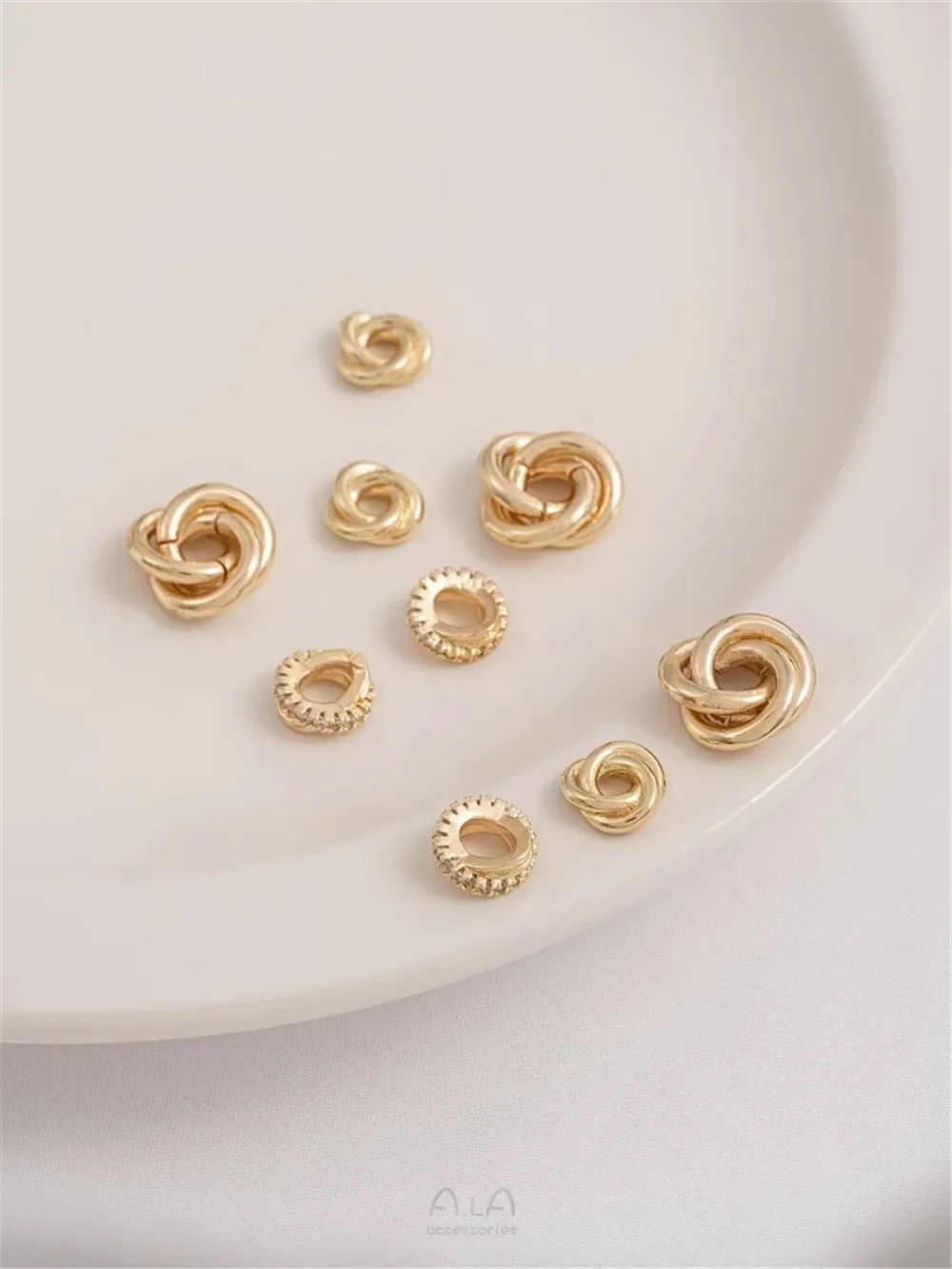 

14K Gold Wrapped Knot Twisted Ring Separated Bead Sleeve Accessories Handmade DIY Earrings Bracelets Handmade Materials K053