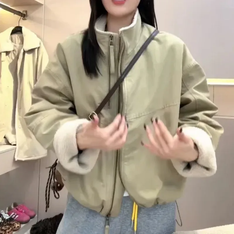 

Женская короткая парка с двойной молнией и воротником-стойкой, новинка зимы 2025 года, корейский стиль, дизайн, куртка из искусственной овечьей шерсти, повседневная куртка