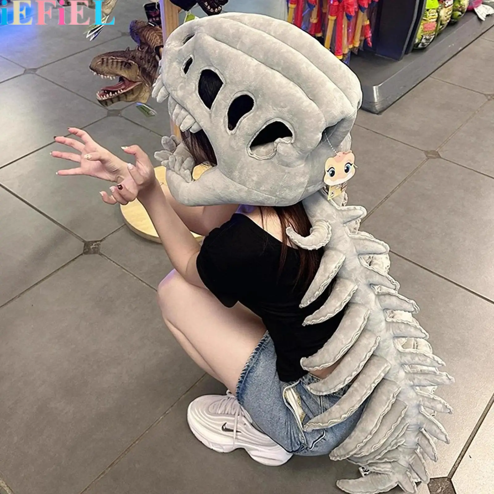 

Realistic Dinosaur Skeleton Costume Wearable Skeleton Plush for Cosplay Dinosaur Skull Headpiece And Spine Costume
