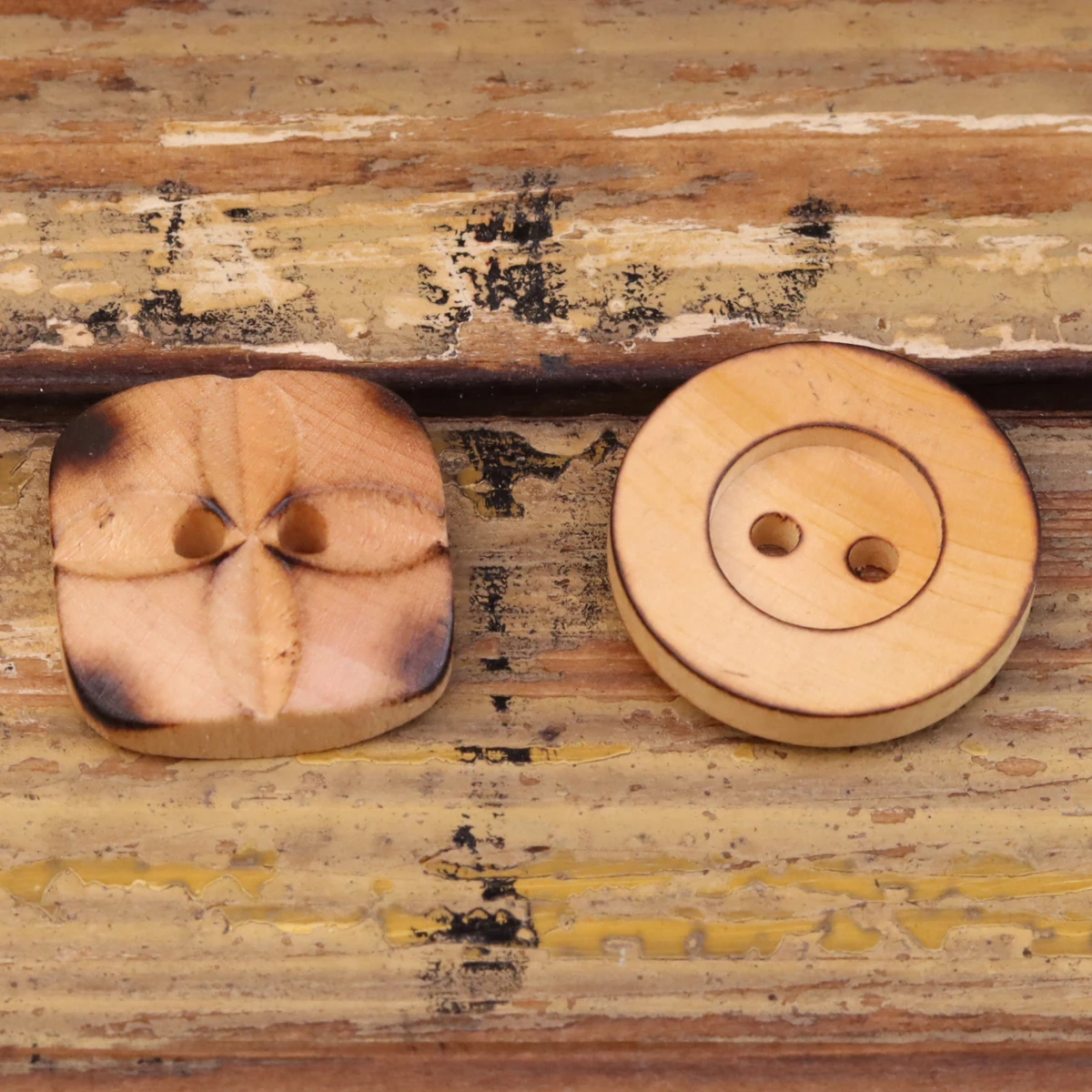 6pcs Irregular Designer Wooden Buttons Retro Old Times Kniting Supplies DIY Scorched Effect Natural Two Whole Button