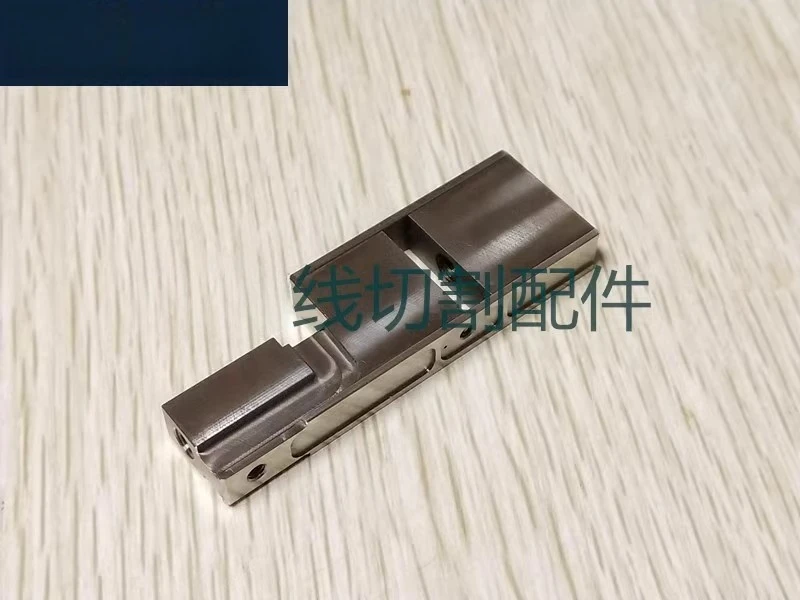 Slow Walking Aln Ma… - image