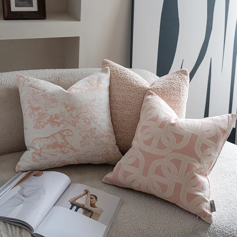 French Luxury 3D Jacquard Cushion Cover Geometric Textured Animal Pattern Pink Modern Decorative Pillow Case for Home Decor