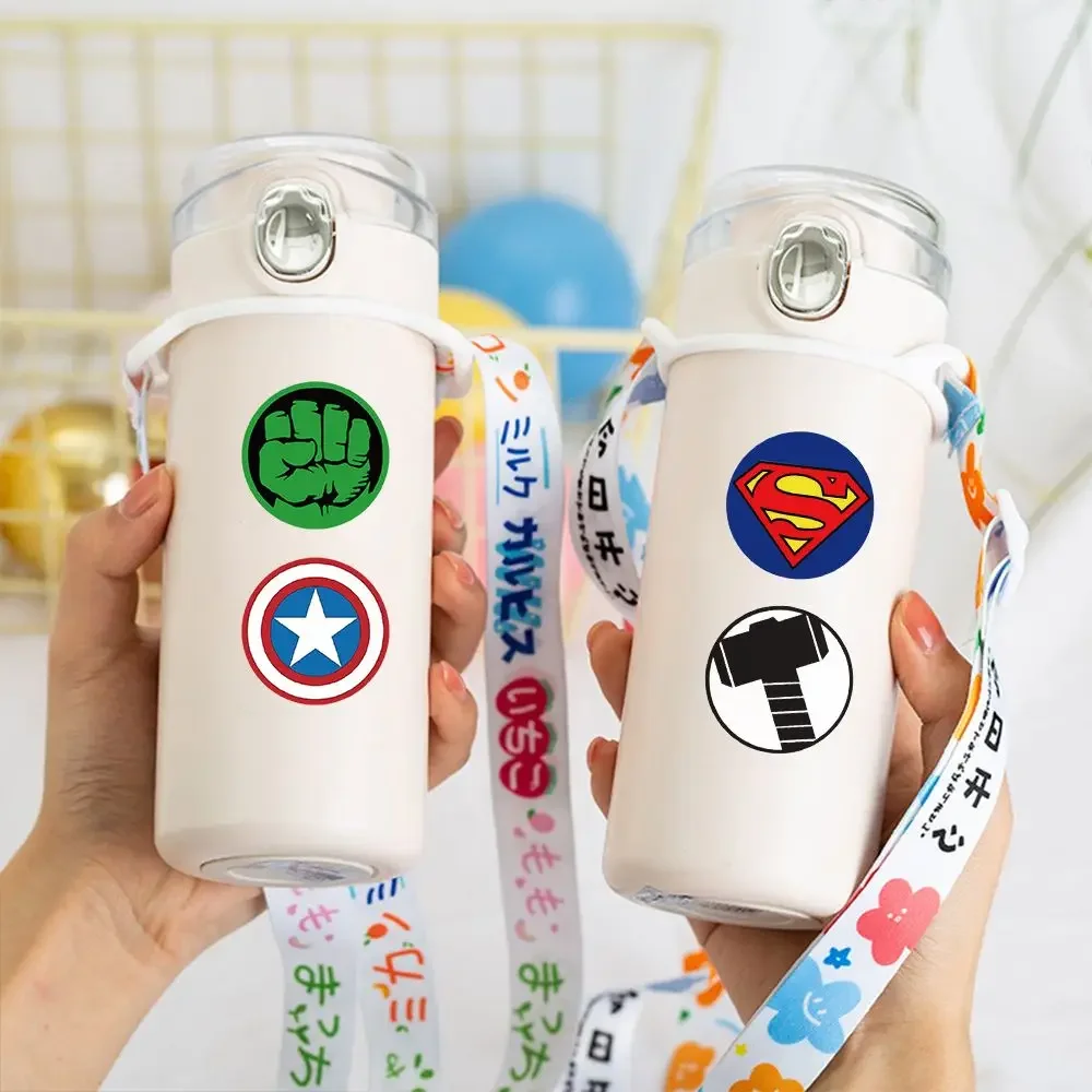 สติกเกอร์ลายการ์ตูนซูเปอร์ฮีโร่มาร์เวล 500 ชิ้น/ม้วน สำหรับตกแต่งแล็ปท็อป ของขวัญ ของรางวัล ของเล่น