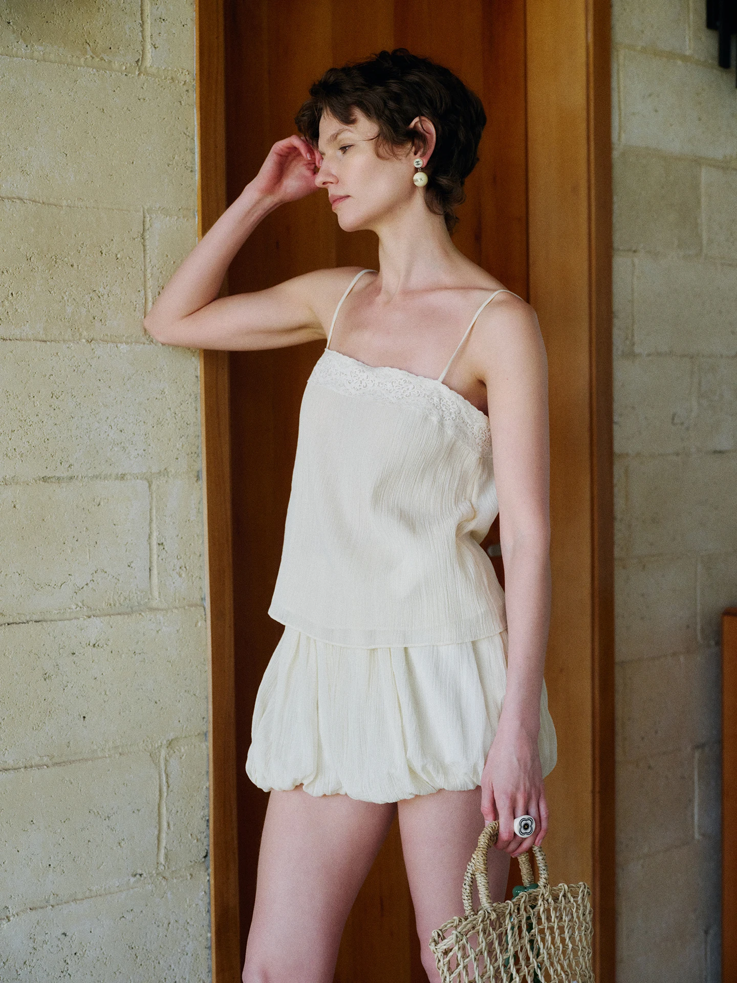 

Retro Holiday Lace Trim ter Ne Crop Top And Bloomer orts Set Breathable Loose Fit Faionable Two-Piece Women's Suit